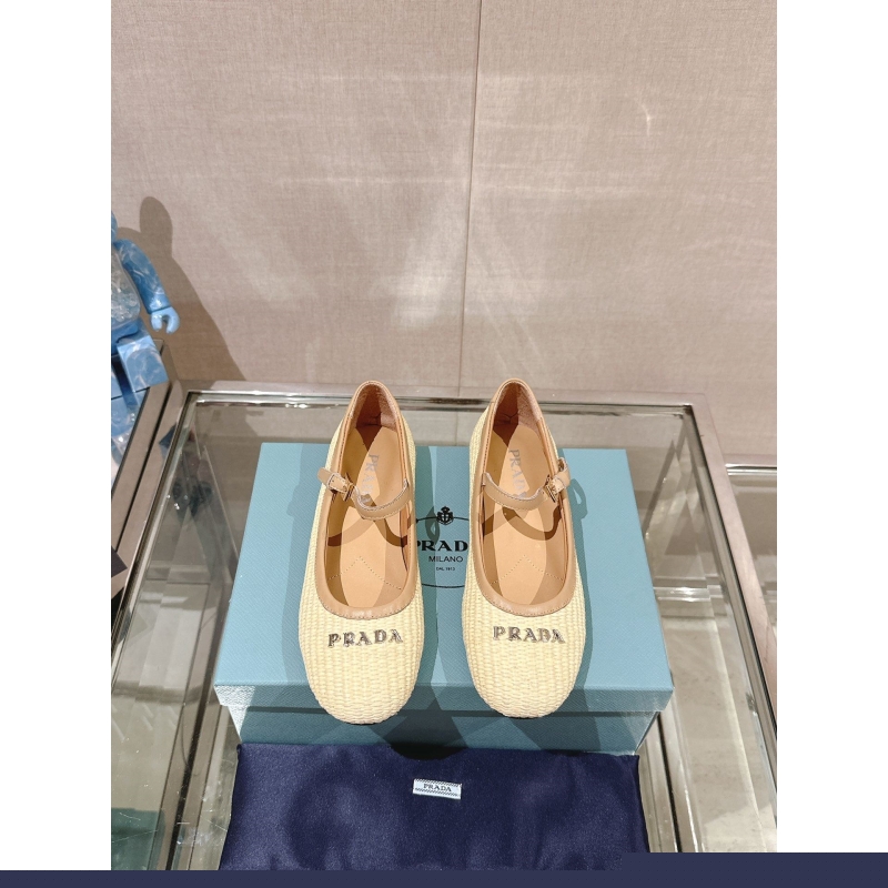 Pra*a flat shoes
